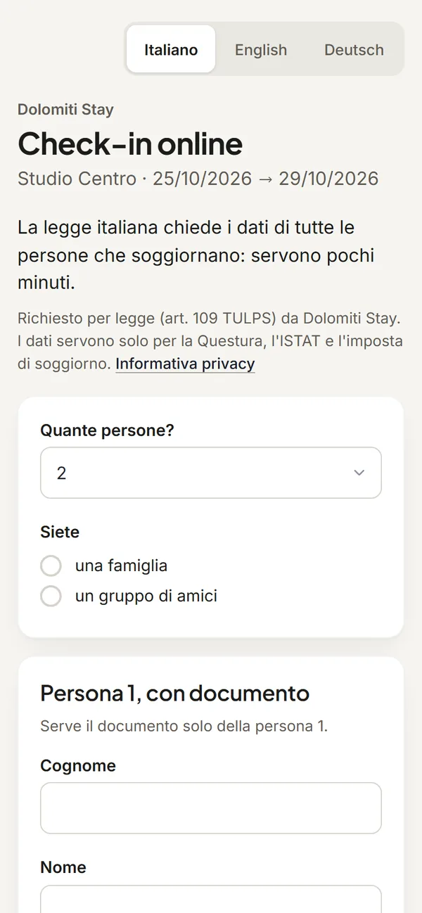 Il check-in online dell'ospite sul telefono